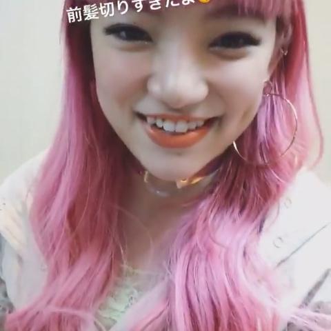 須田アンナさんのミクチャ動画 前髪切りすぎた ヤ