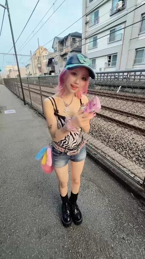 1800万ユーザーが使うライブ＆動画コミュニティアプリ ミクチャ