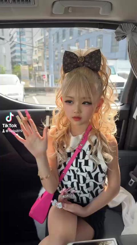 1800万ユーザーが使うライブ＆動画コミュニティアプリ ミクチャ