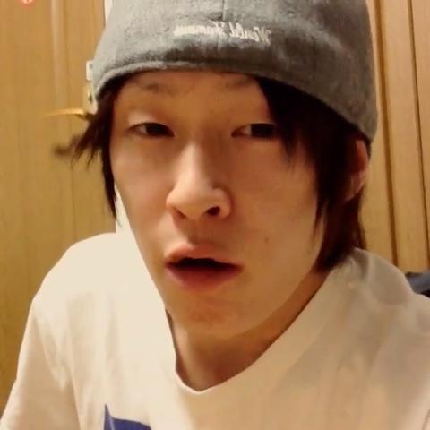 お子ちゃんさんのミクチャ動画 腹切万歳takuma