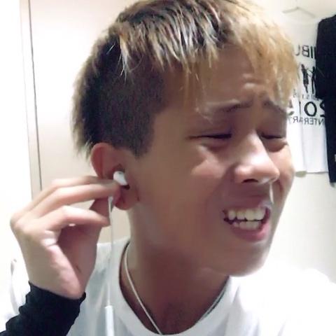 し たろすさんのミクチャ動画 泣かす 踊らす 音楽きかす 窓にもたれさす 倒れさす 皆さんtwitter Sion