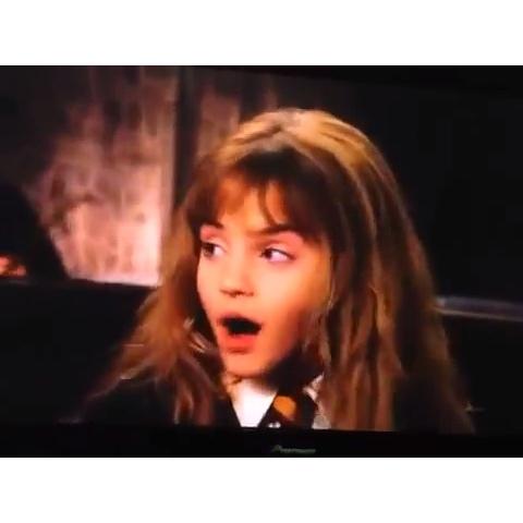 立川カンナさんのミクチャ動画 ハーマイオニー声真似 あなたのはレビオサー なんだろうこのb級感 ハーマイオニー 声真似