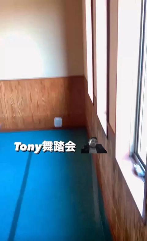 Tony  Actor さんのミクチャ動画 -  Tony舞踏会！