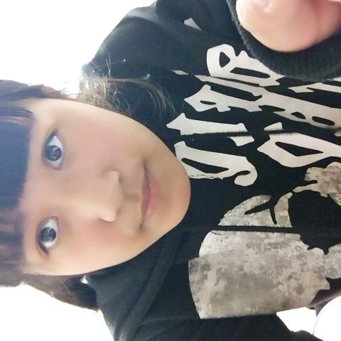 jc js　パンチラ りずからのリクエストでーす✌💓激しく踊って疲れた…笑 これも遅れてごめん🙇‍♀️🙇‍♀️ - ミクチャ (MIXCHANNEL)
