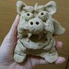 生玉神社で鎖つなぐ人