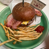 サンパチ💫🍔