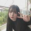 さ な